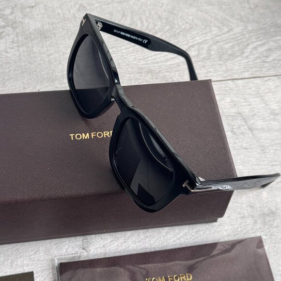 Tom Ford Tortoise Square Sunglasses - Viral Y2K Babe Vibe main image 10
